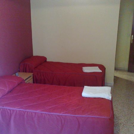 Pension El Cesar Caces Quarto foto